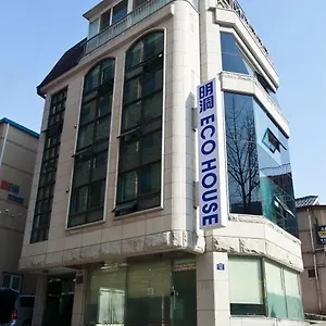 Myeongdong Ecohouse Affittacamere